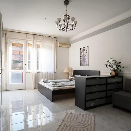 Apartment Madach Square *